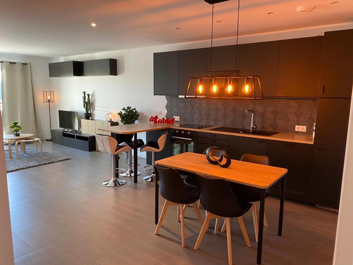 Gold Cocoon T3 74M2 Proche Centre Ville Villejust Εξωτερικό φωτογραφία